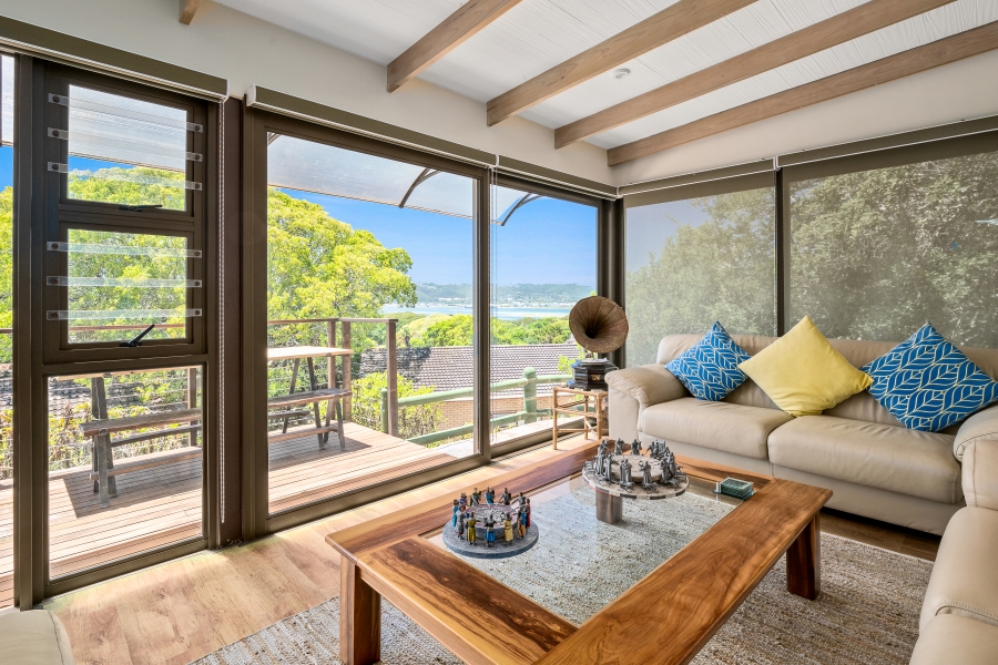 3 Bedroom Property for Sale in Brenton On Lake Western Cape